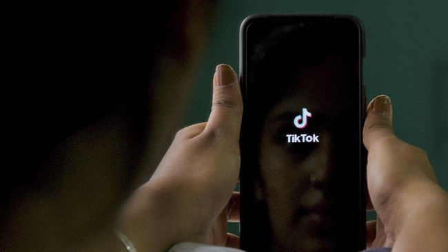 Cara Stitch Video dalam TikTok dengan Mudah